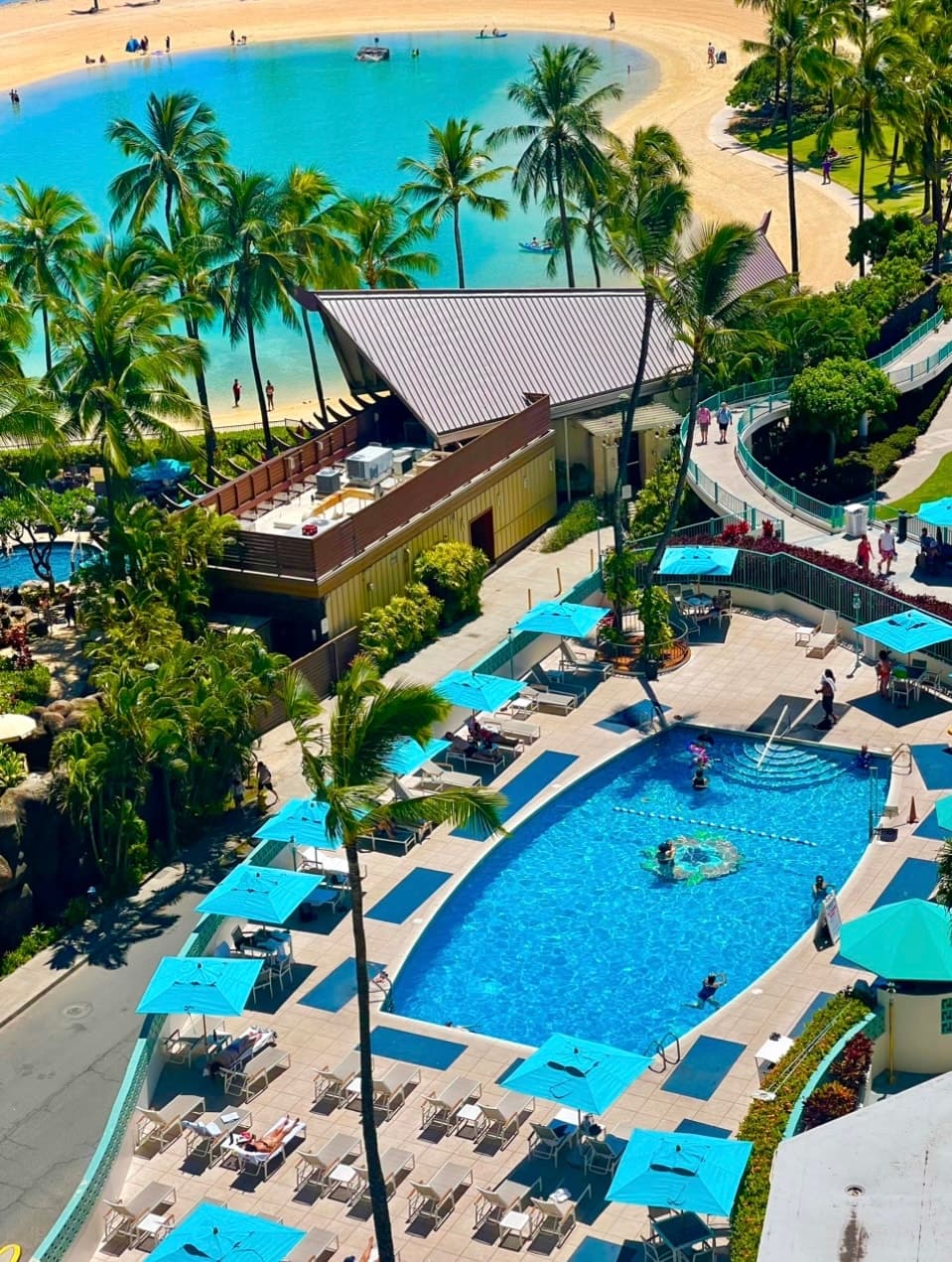 Oceanview-Luxurious Condo, free parking. - Photo 3