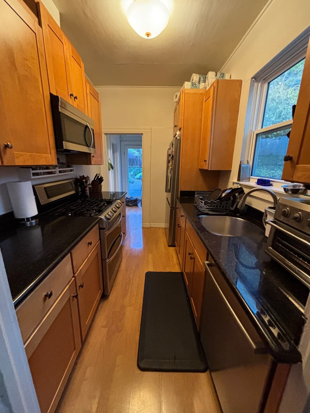 Sunny 3BR with Garden & Friendly Cat Host - Photo 4