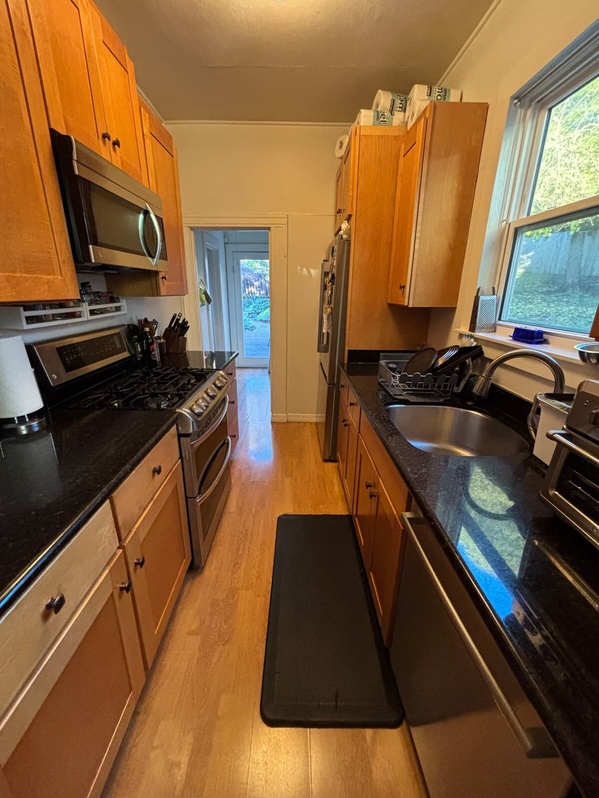 Sunny 3BR with Garden & Friendly Cat Host - Photo 3