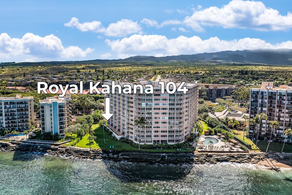 Condo in Lahaina · ★4.45 · 1 bedroom · 3 beds · 1 bath - Photo 5