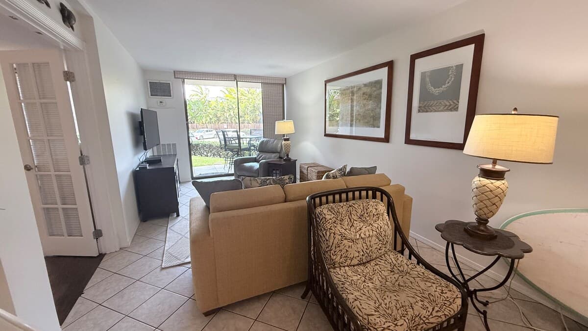 Condo in Kihei · ★4.93 · 1 bedroom · 2 beds · 1 bath - Photo 4