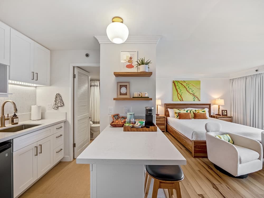 Hotel in Honolulu · ★4.87 · 1 bedroom · 1 bed · 1 private bath - Photo 2