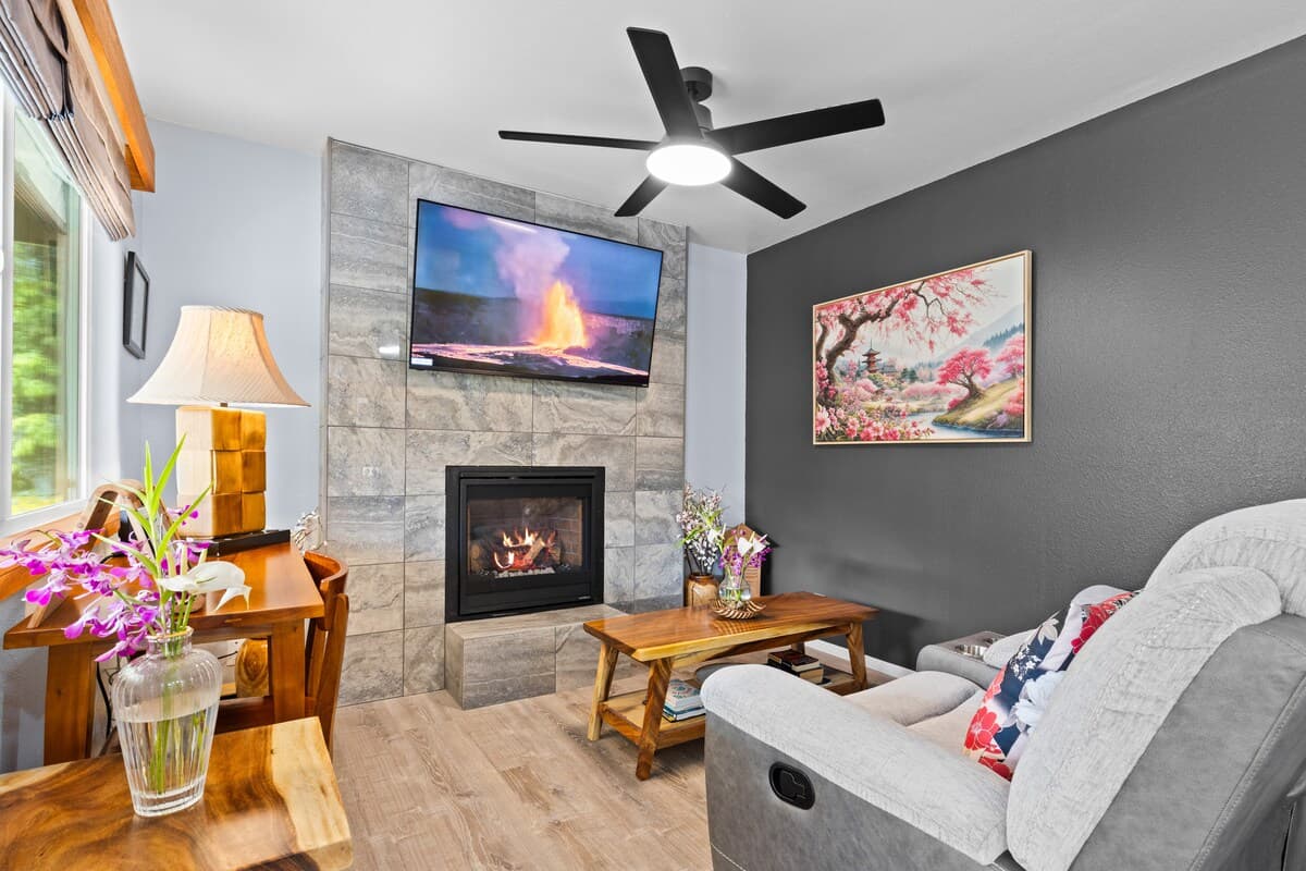 Volcano Teahouse Cottage2-HotTub-FirePlace-FirePit - Photo 1