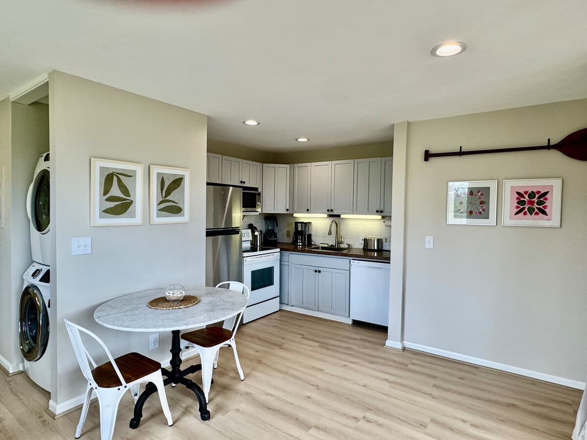 Condo in Kahuku · ★4.67 · Studio · 2 beds · 1 private bath - Photo 3