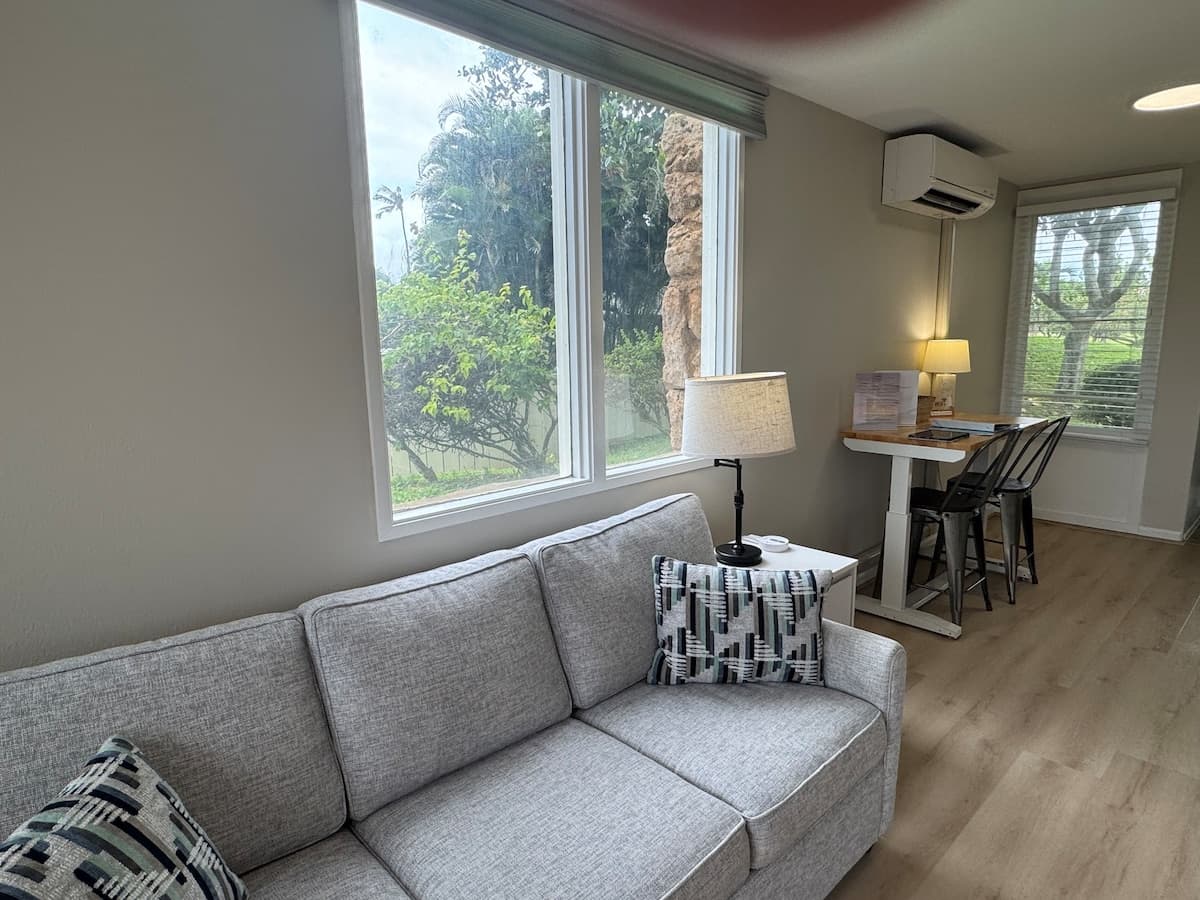 Condo in Kahuku · ★4.67 · Studio · 2 beds · 1 private bath - Photo 5
