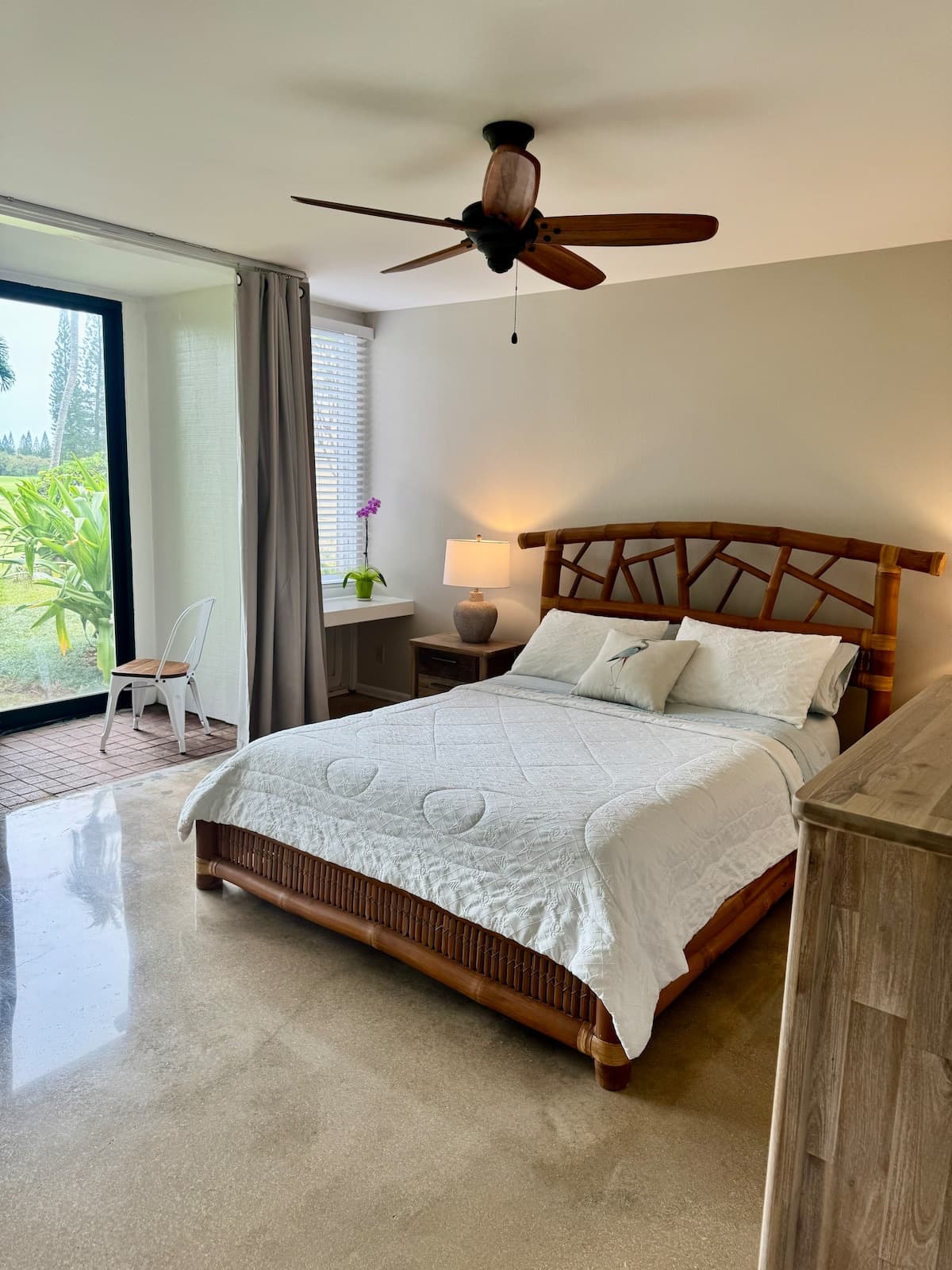 Condo in Kahuku · ★4.67 · Studio · 2 beds · 1 private bath - Photo 1