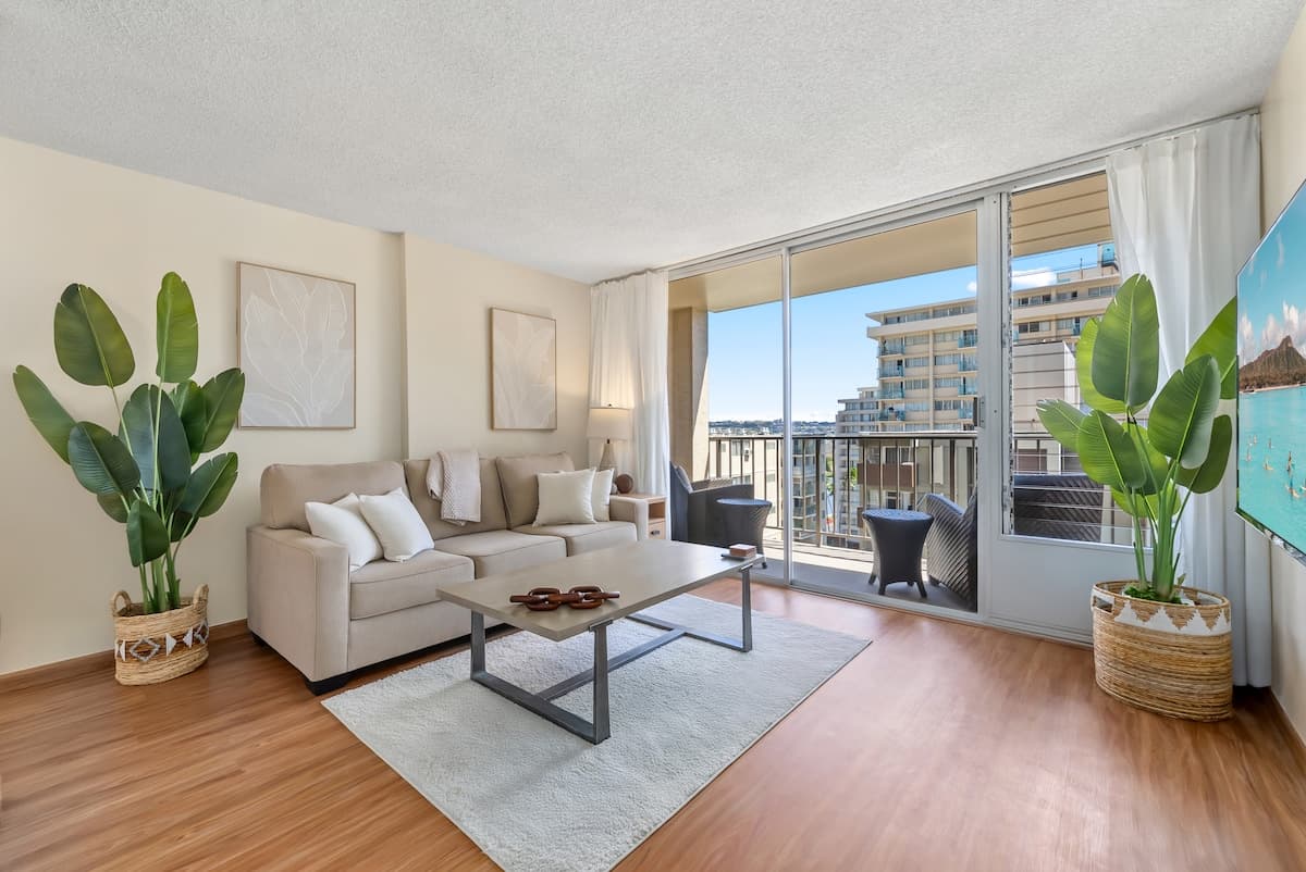 The Moku Hideaway of Waikiki | 2BR | Parking - Photo 1