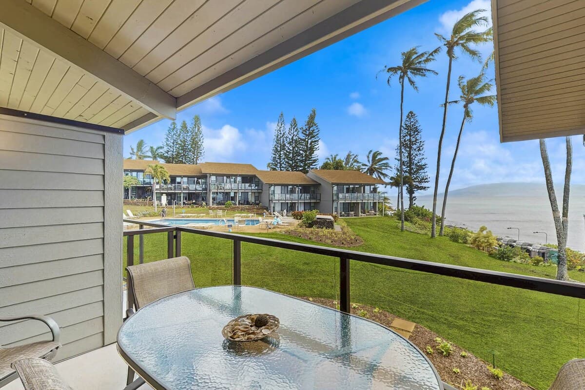 2 BR condo with lanai, pool, BBQ, steps to beach - Photo 1