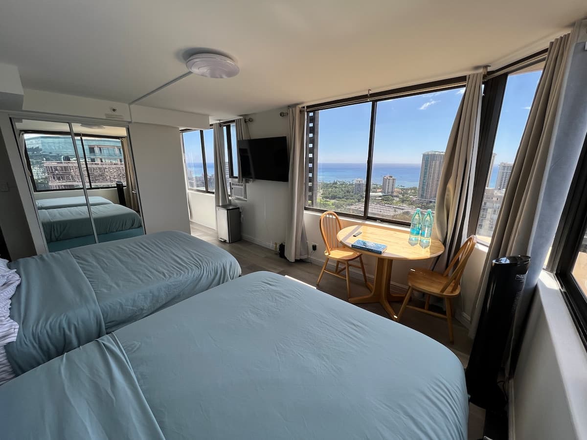 Panoramic Ocean View • 38th Floor • Sleeps 6 - Photo 1