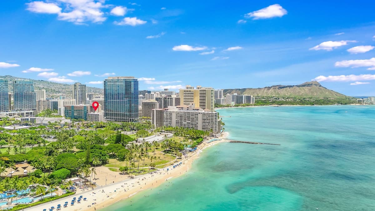 Condo in Honolulu · ★4.73 · 1 bedroom · 2 beds · 1 private bath - Photo 1