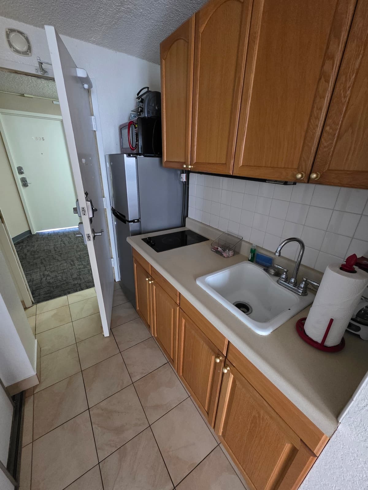 Condo in Honolulu · ★4.91 · 1 bedroom · 1 bed · 1 private bath - Photo 3