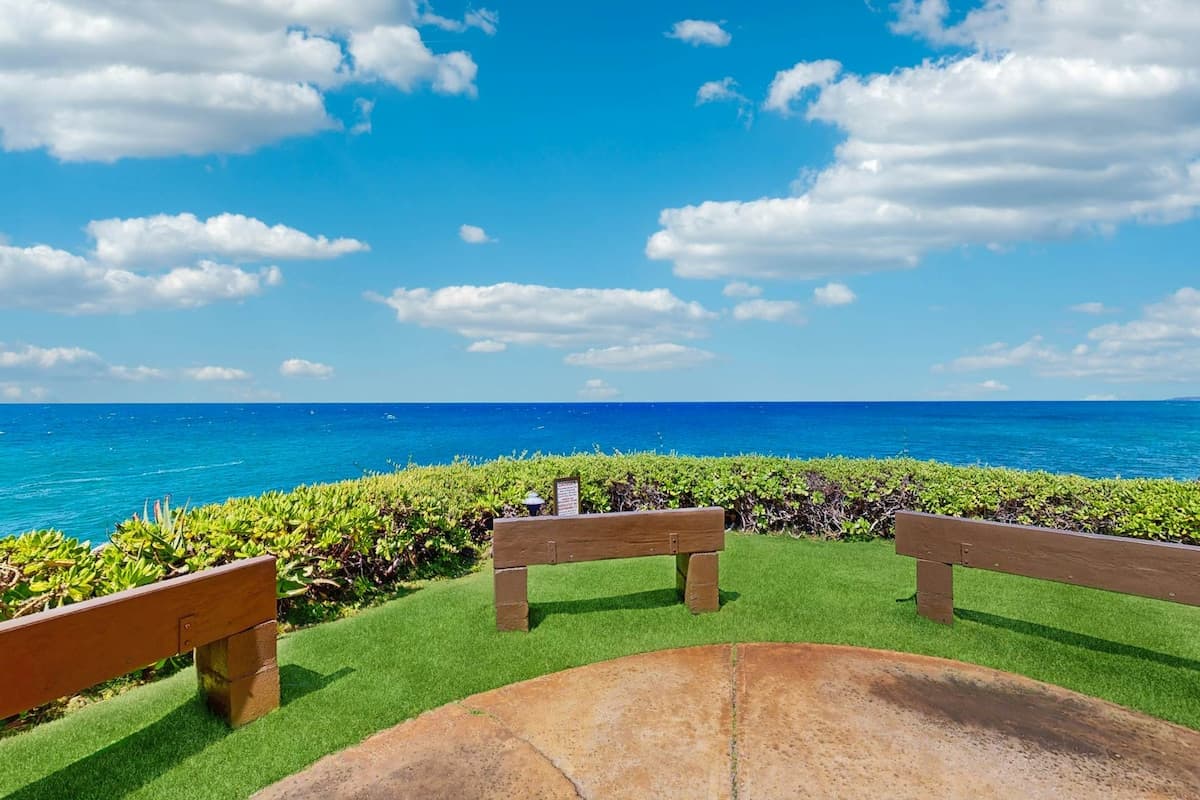 Condo in Koloa · ★4.22 · 2 bedrooms · 5 beds · 2 private baths - Photo 3