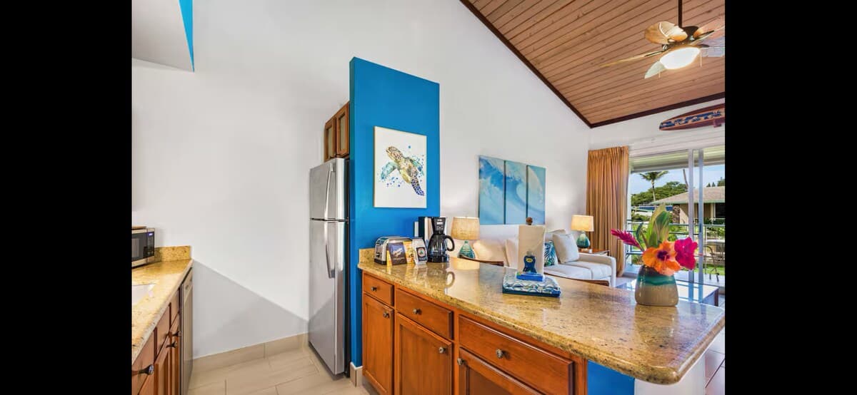 Home in Lahaina · ★4.93 · 1 bedroom · 3 beds · 1 bath - Photo 5
