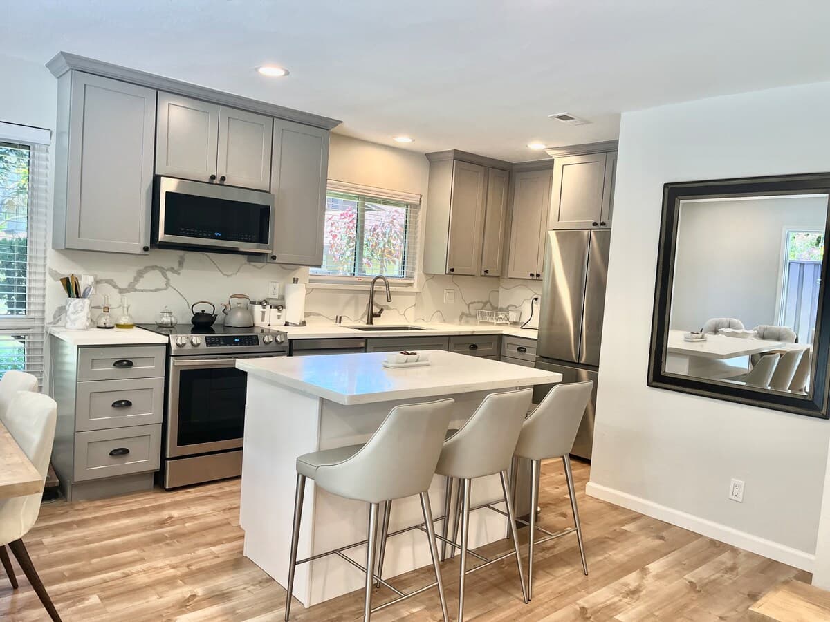 One-Level Townhome with Pool Access - Photo 4