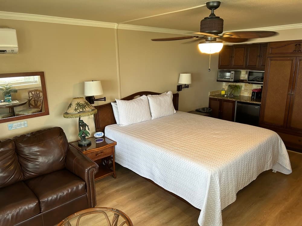 Kauai Direct Oceanfront Top Floor Corner #345 - Photo 4