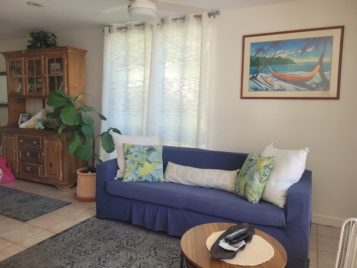 Condo in Kahuku · ★4.95 · 1 bedroom · 2 beds · 1 bath - Photo 2