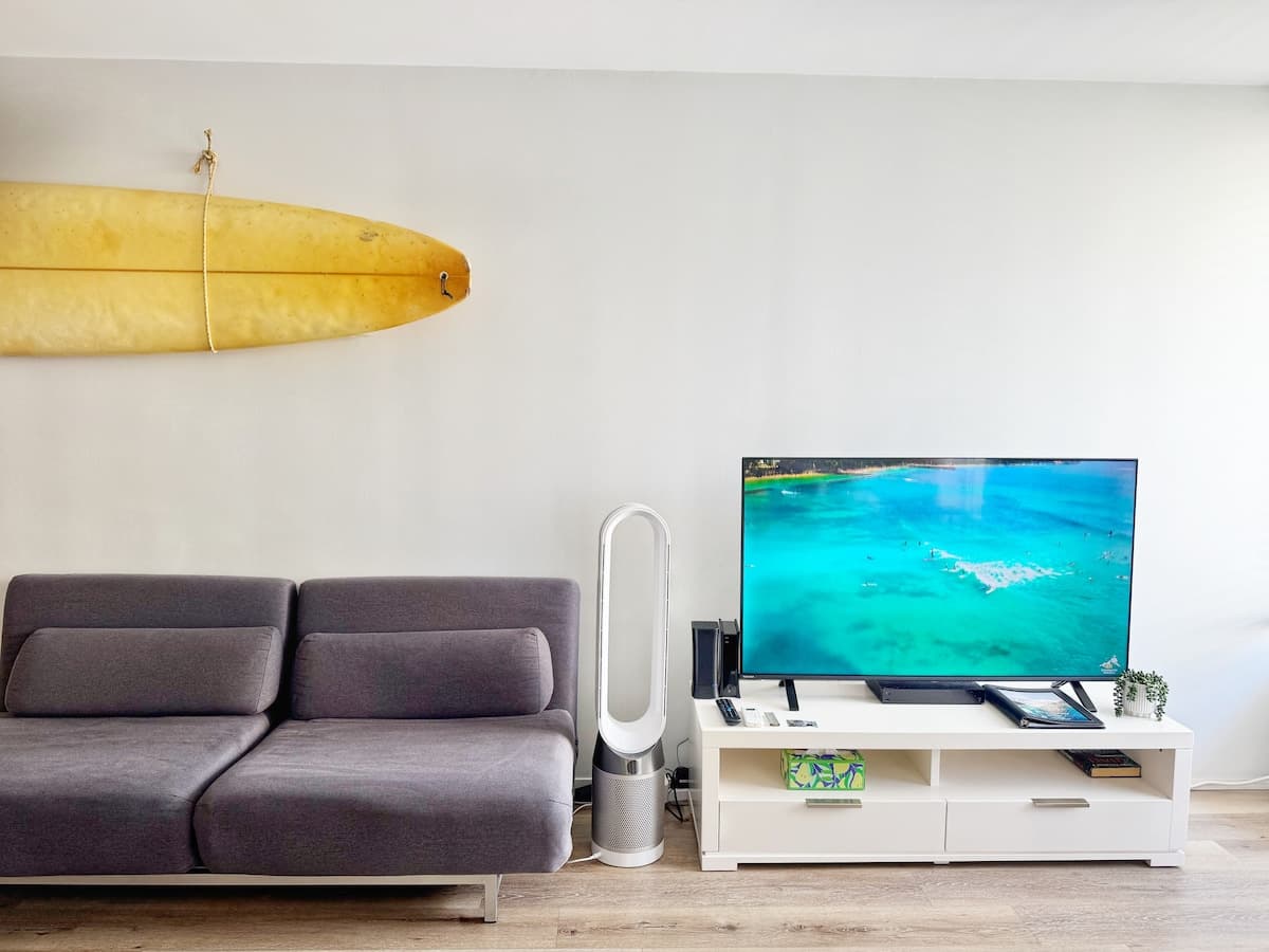 Condo in Honolulu · ★4.86 · Studio · 1 bed · 1 private bath - Photo 5