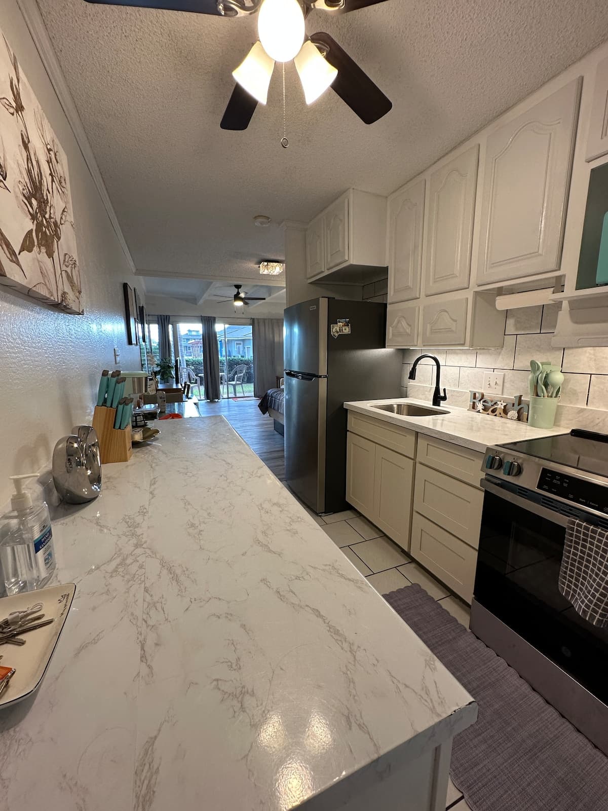 Charming Maui Condo by the Beach ( One block away) - Photo 4