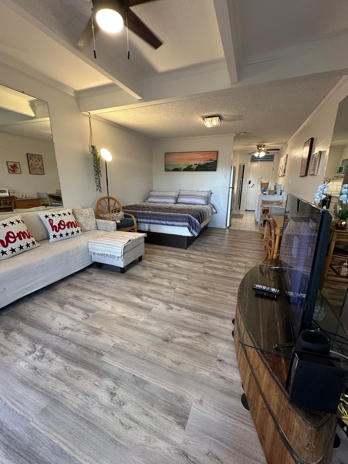 Charming Maui Condo by the Beach ( One block away) - Photo 3