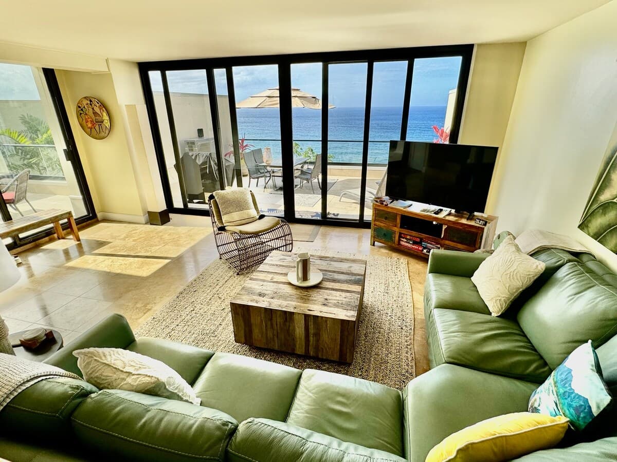 Charming Oceanfront CONDITIONED2bed/2bath - Photo 3