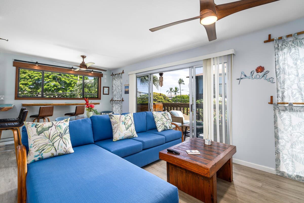 Townhouse in Kailua-Kona · ★4.95 · 1 bedroom · 2 beds · 1.5 baths - Photo 2