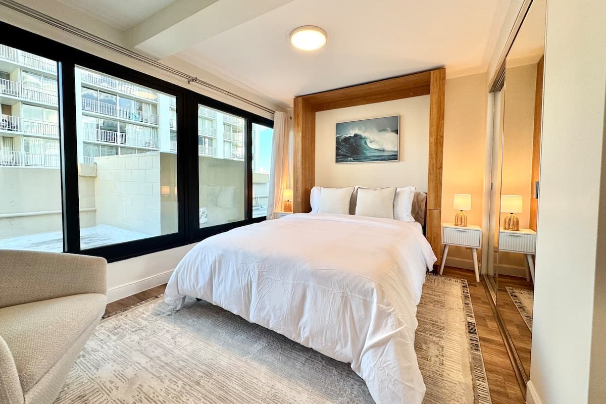 Condo in Honolulu · ★5.0 · 1 bedroom · 1 bed · 1 private bath - Photo 1