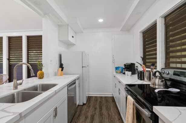 Modern Kiahuna Plantation Condo w AC! - Photo 4