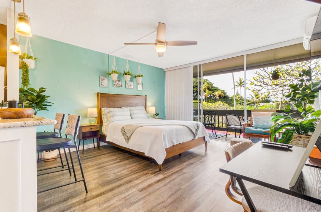 Home in Lahaina · ★4.75 · Studio · 1 bed · 1 private bath - Photo 1