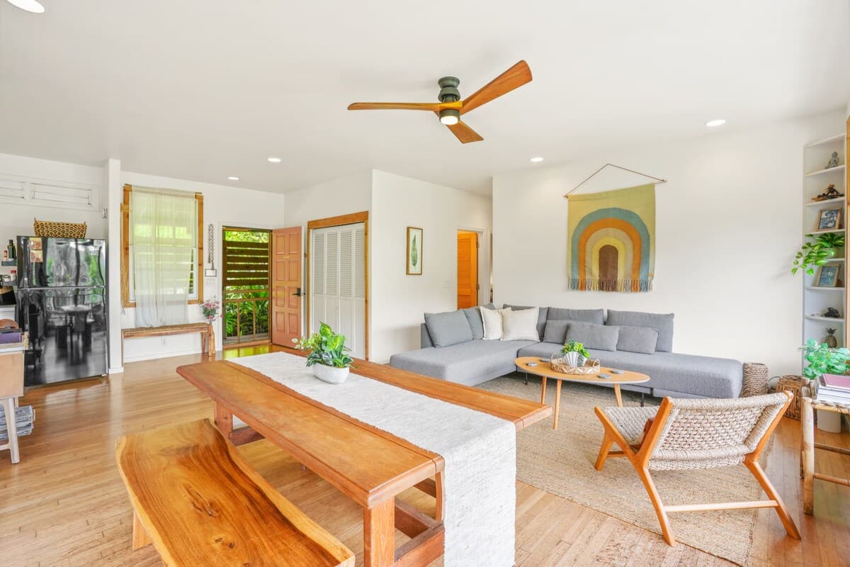 Home in Hanalei · ★5.0 · 2 bedrooms · 2 beds · 1 bath - Photo 3