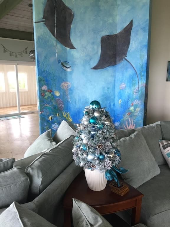 Home in Keaau · ★5.0 · 4 bedrooms · 6 beds · 2 private baths - Photo 3