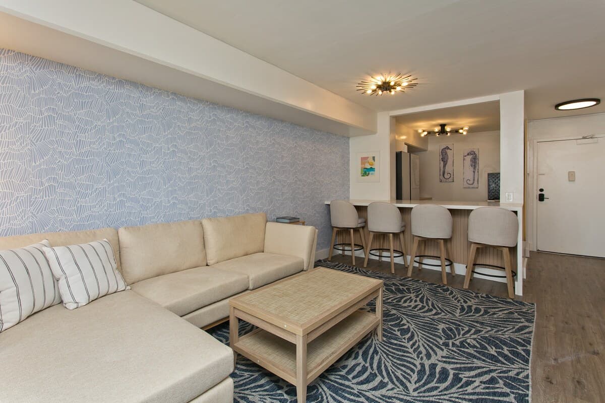 New Stylish Retreat With 5 Bed 2 Bath Ocean View! - Photo 3