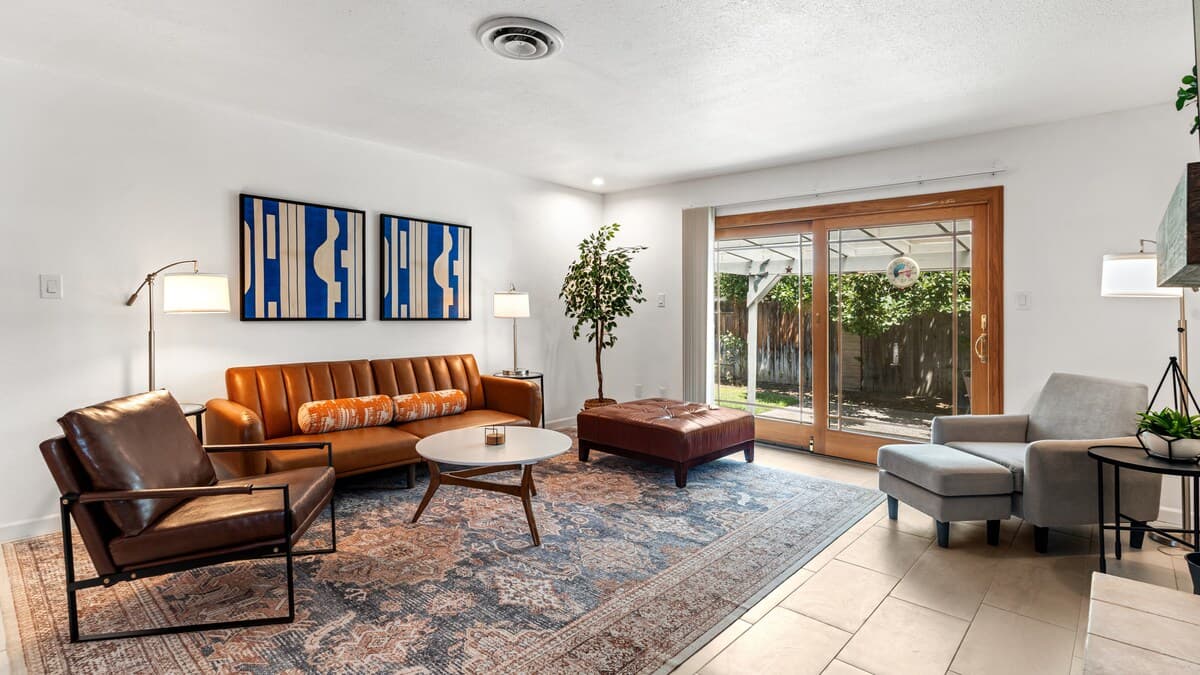 Mid-Century Modern Ranch Retreat in College Glen - Photo 4