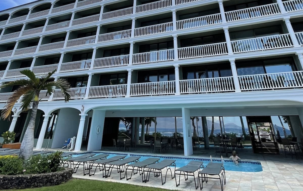 Condo in Lahaina · ★5.0 · Studio · 1 private bath - Photo 4