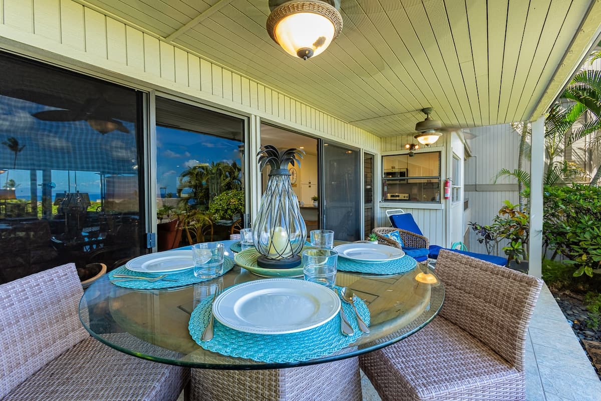 Condo in Kihei · ★4.5 · 1 bedroom · 2 beds · 2 baths - Photo 5