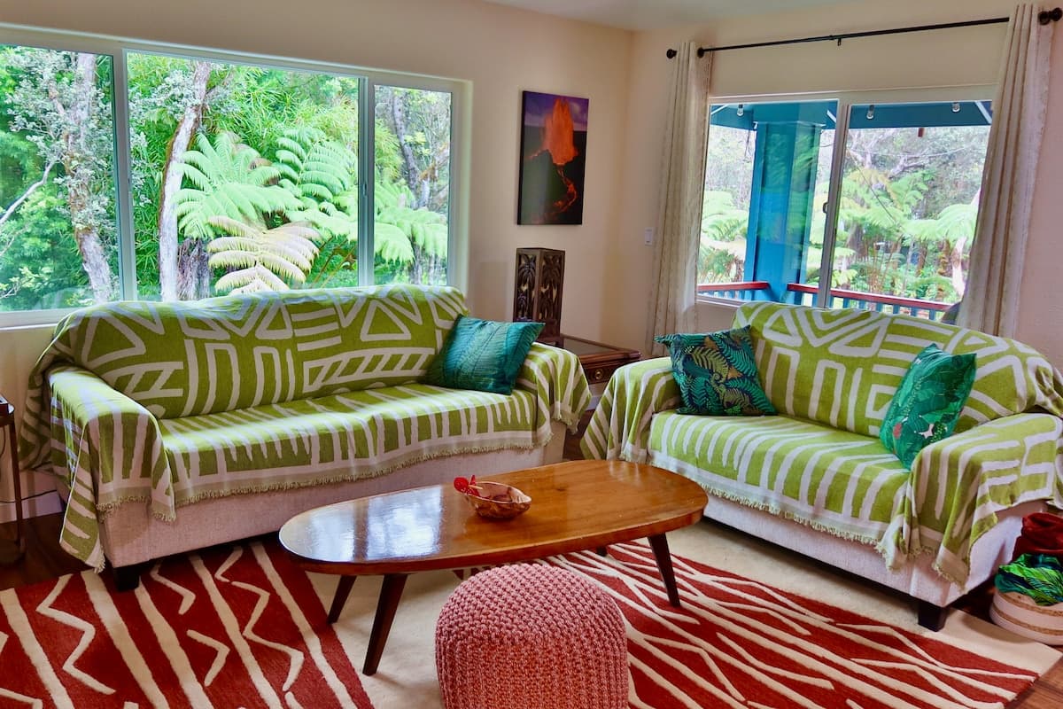 Home in Mauna Loa Estates · ★5.0 · 3 bedrooms · 4 beds · 2 baths - Photo 2