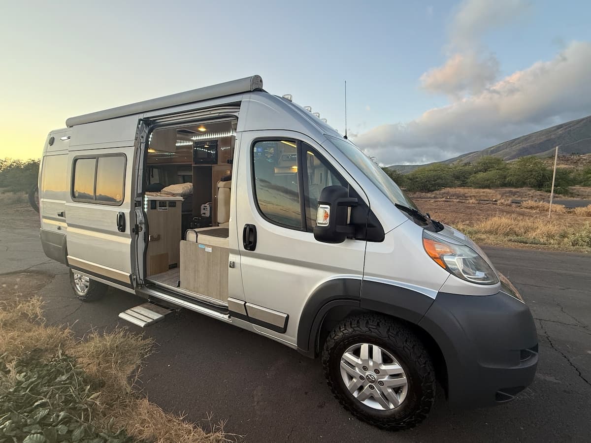 Ultimate Maui Van Life - Photo 1