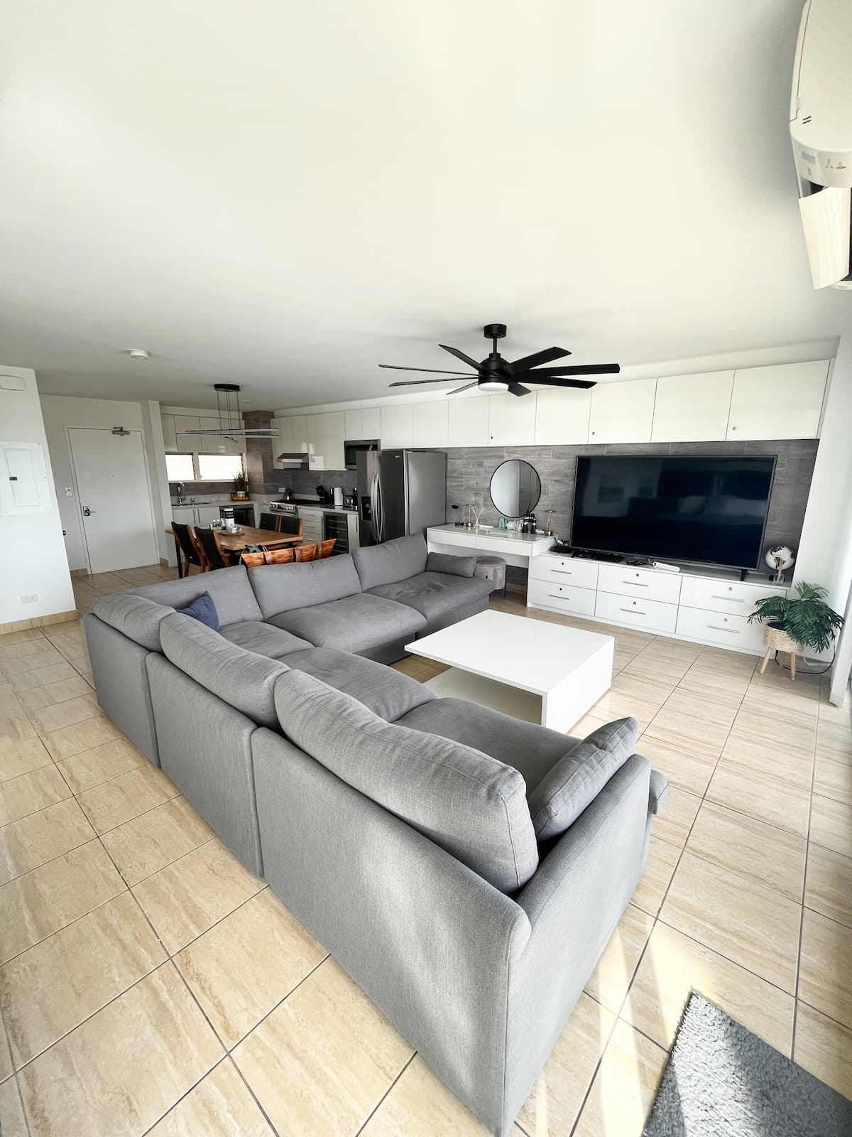 Condo in Honolulu · ★4.89 · 1 bedroom · 1 bed · 1 private bath - Photo 3