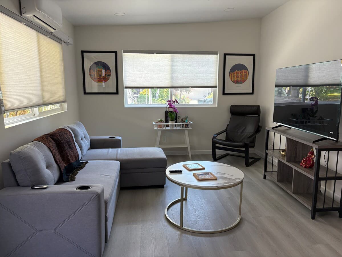 New Palo Alto Guesthouse, Private & Walkable - Photo 1