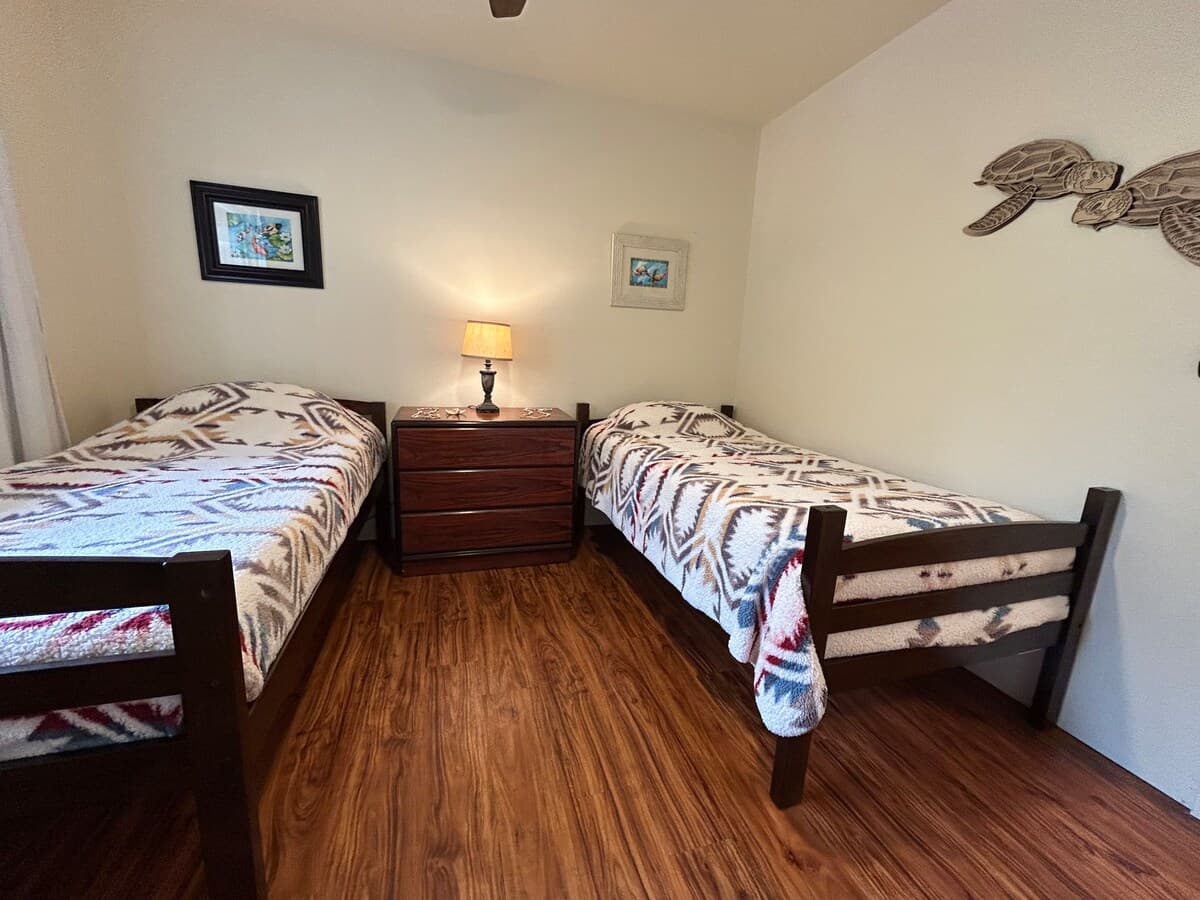 Home in Kailua-Kona · ★5.0 · 3 bedrooms · 4 beds · 2 private baths - Photo 3