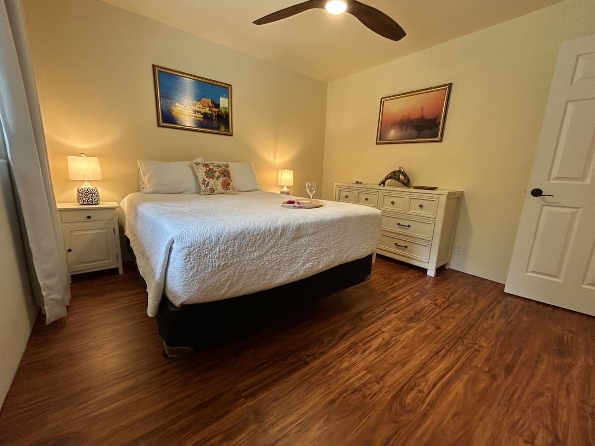 Home in Kailua-Kona · ★5.0 · 3 bedrooms · 4 beds · 2 private baths - Photo 2