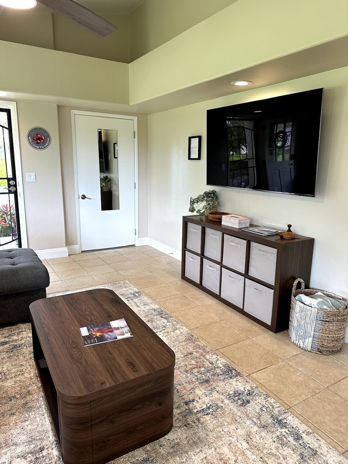 Home in Kailua-Kona · ★4.96 · 2 bedrooms · 4 beds · 2 private baths - Photo 5
