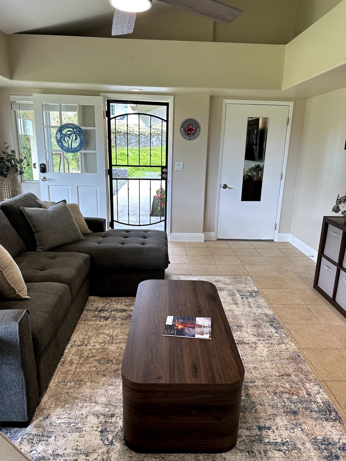 Home in Kailua-Kona · ★4.96 · 2 bedrooms · 4 beds · 2 private baths - Photo 2