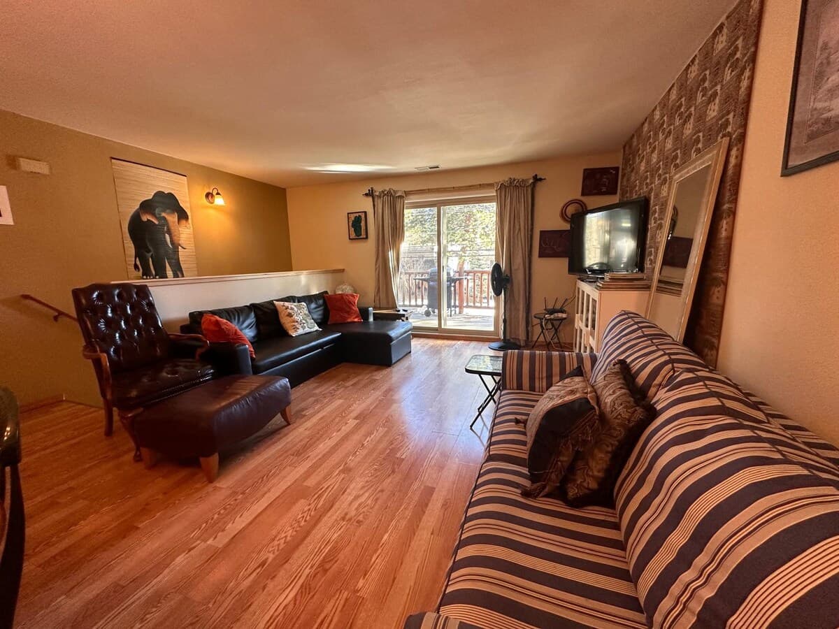 Condo in Incline Village · ★4.79 · 2 bedrooms · 5 beds · 2 private baths - Photo 1