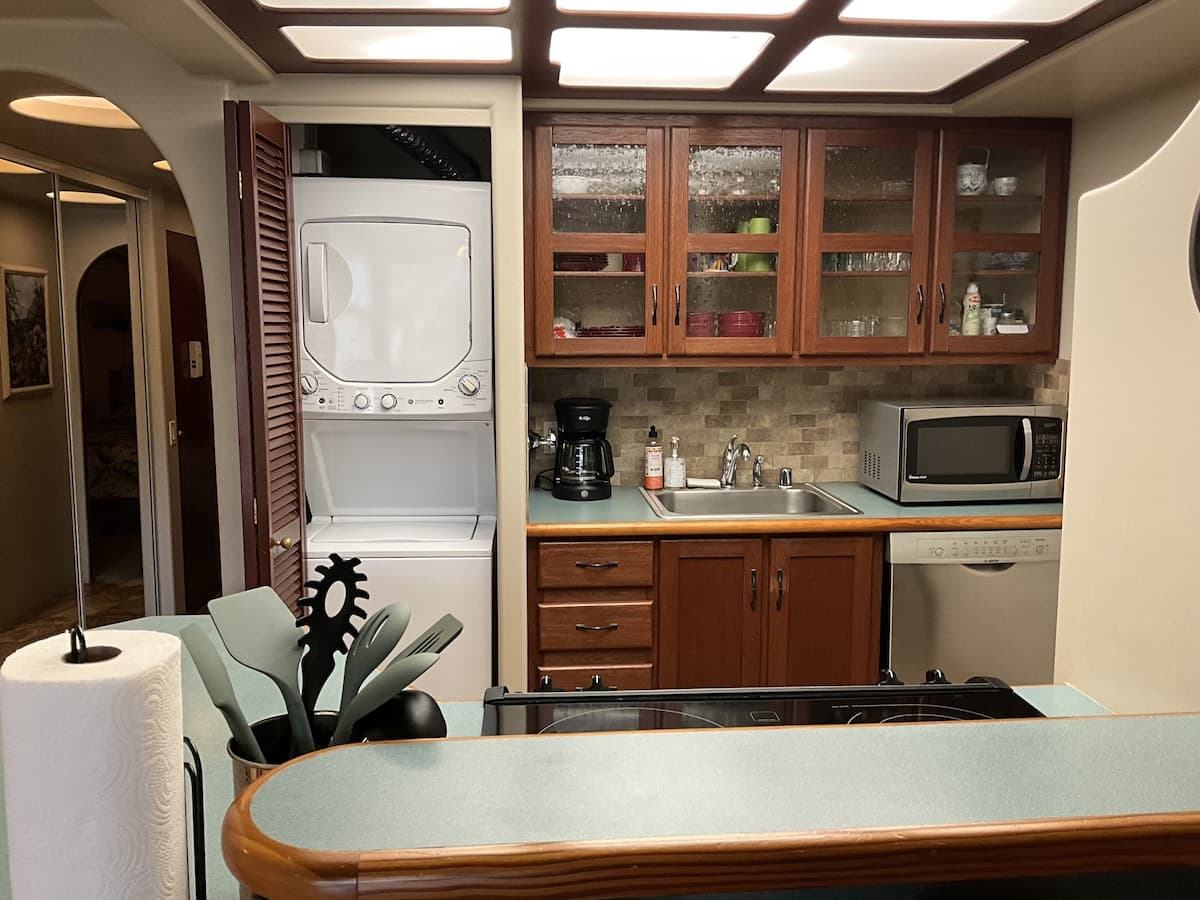 Condo in Kihei · ★4.97 · 1 bedroom · 1 bed · 1 private bath - Photo 4