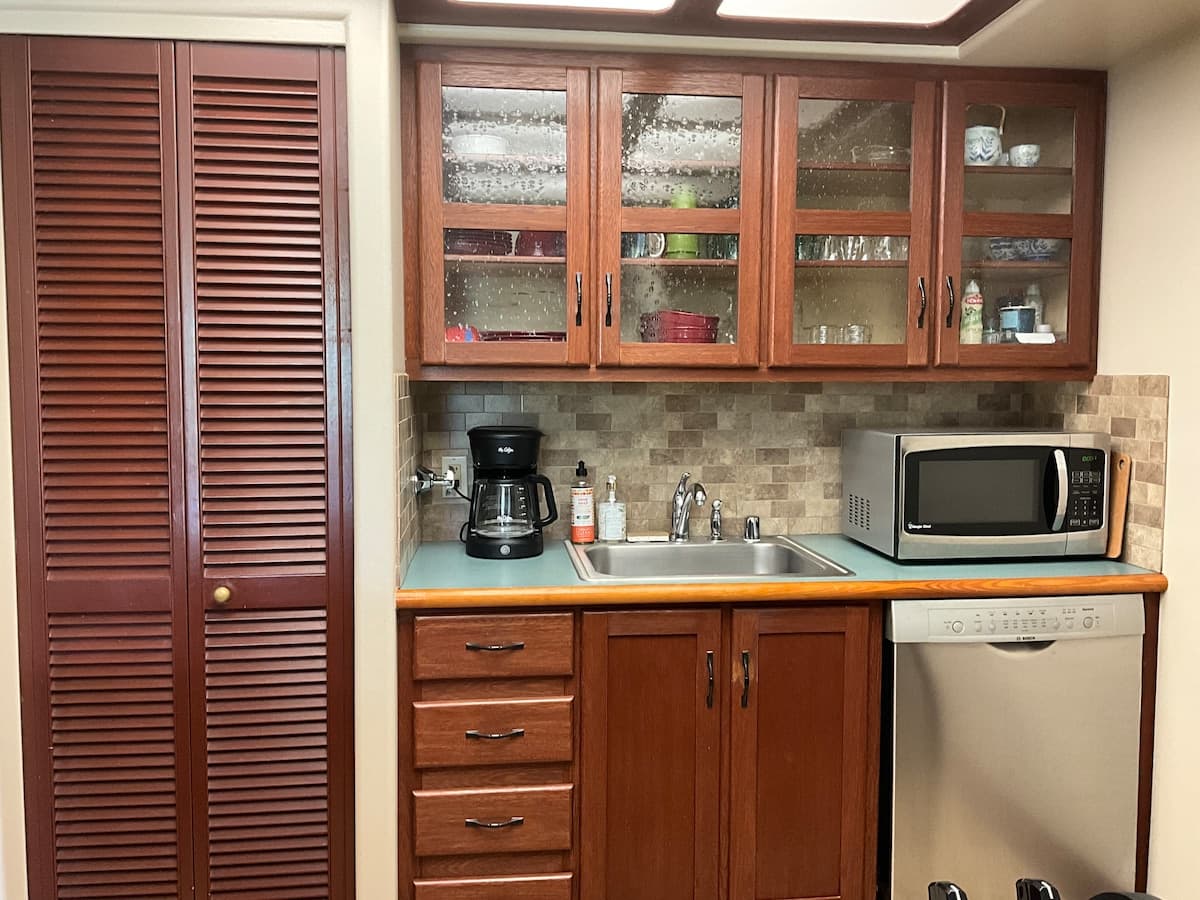 Condo in Kihei · ★4.97 · 1 bedroom · 1 bed · 1 private bath - Photo 3