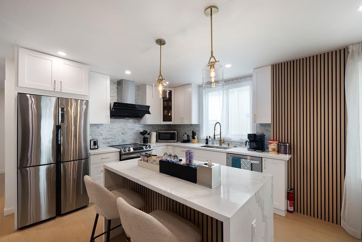 Newly Remodeled Coastal Home with X-Men Arcade - Photo 1