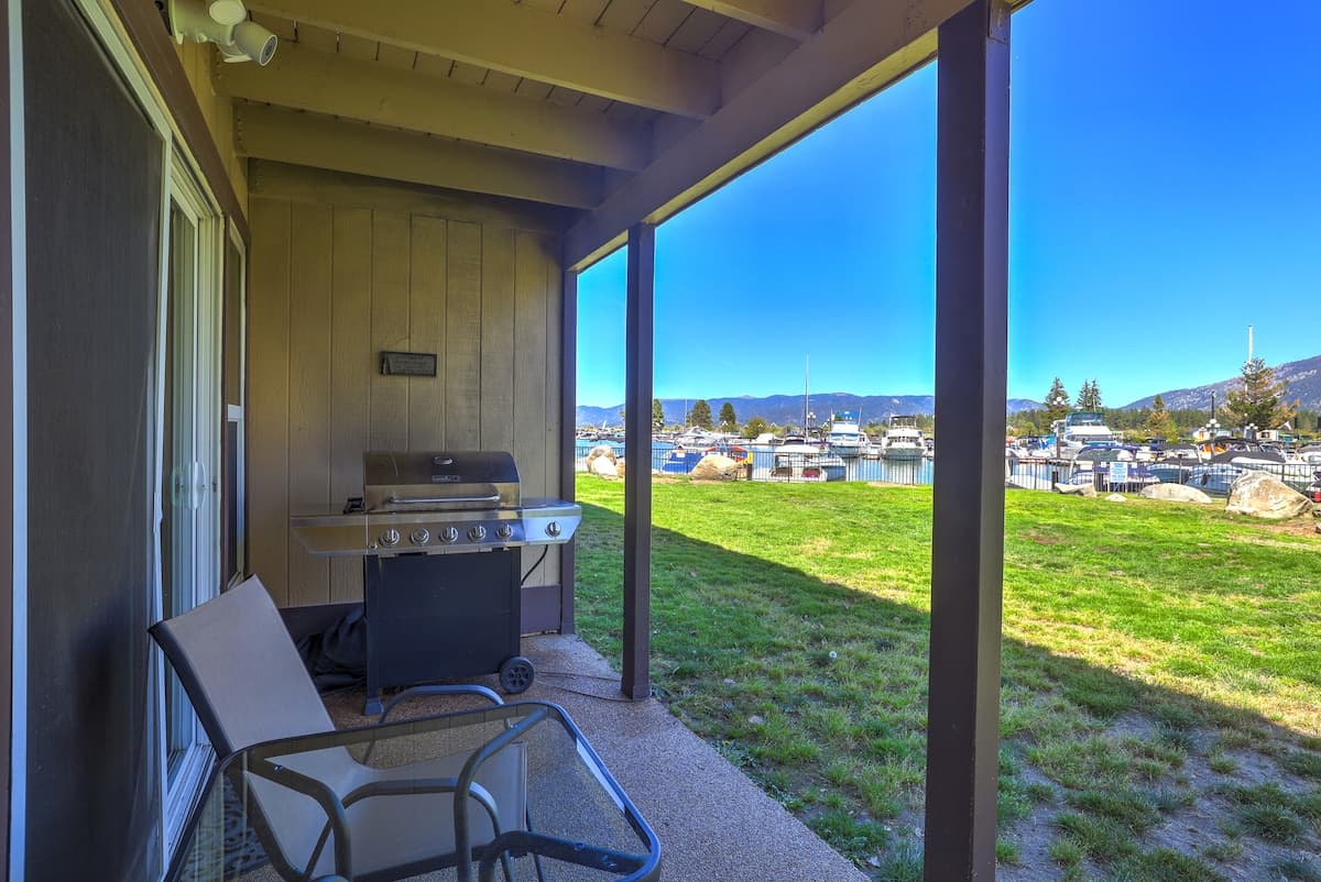 Marina Waterfront Townhome with Dock & Ski Storage - Photo 4