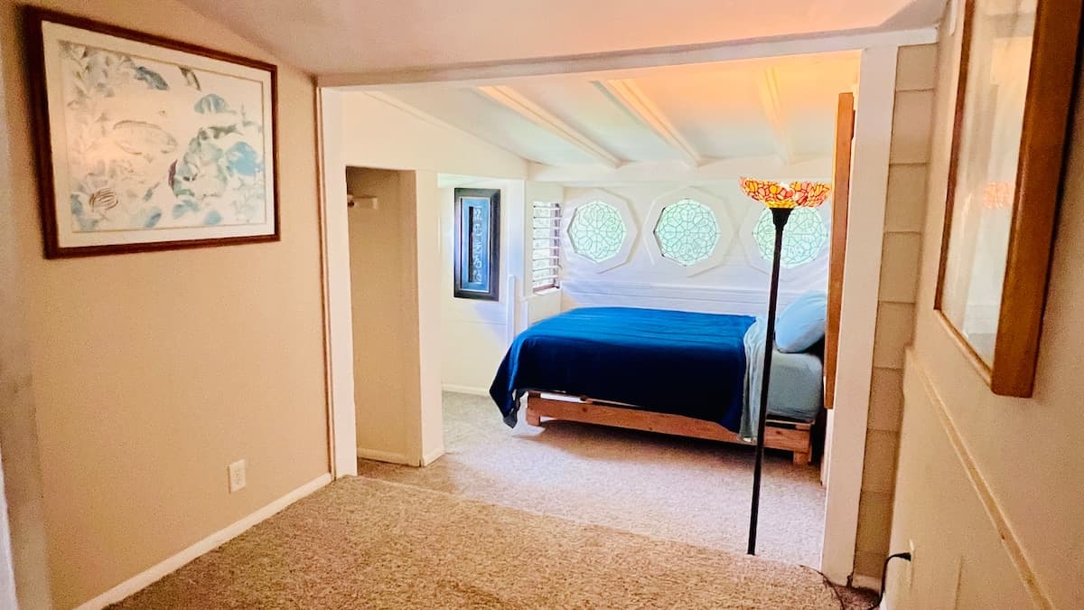 Home in Captain Cook · ★4.9 · 1 bedroom · 1 bed · Shared half-bath - Photo 2