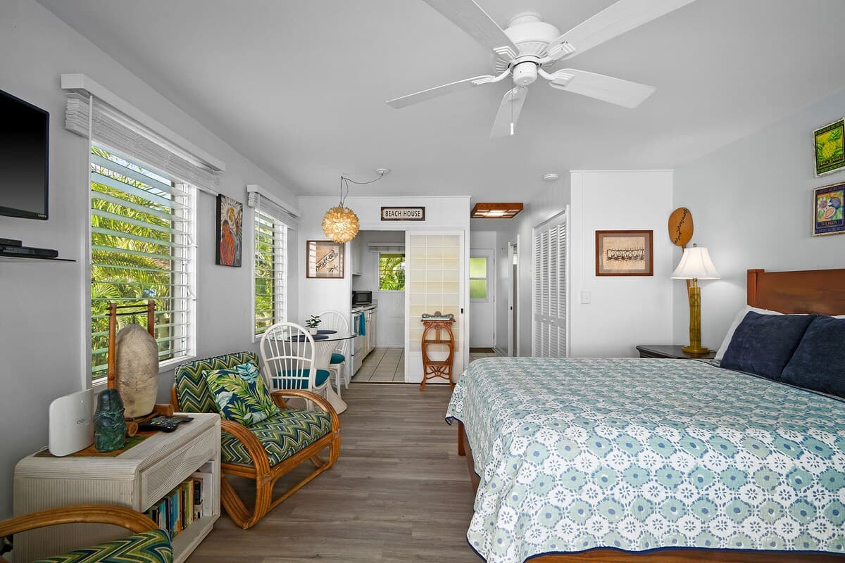 Oceanfront Studio w/Panoramic Views - Photo 5