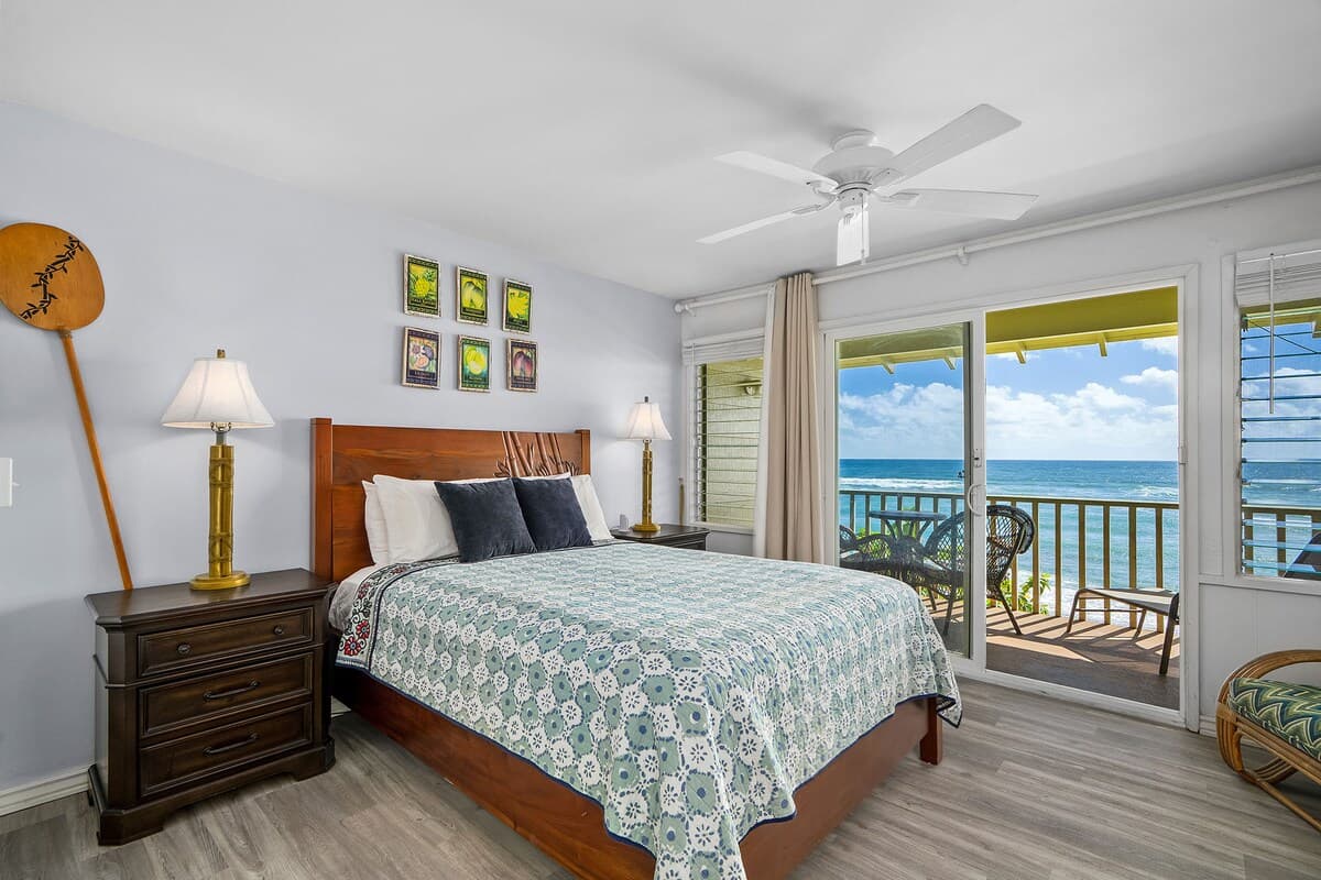 Oceanfront Studio w/Panoramic Views - Photo 2